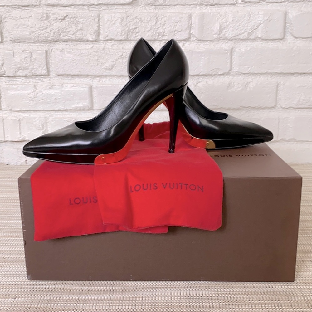 Louis Vuitton black leather high heels size 39.5